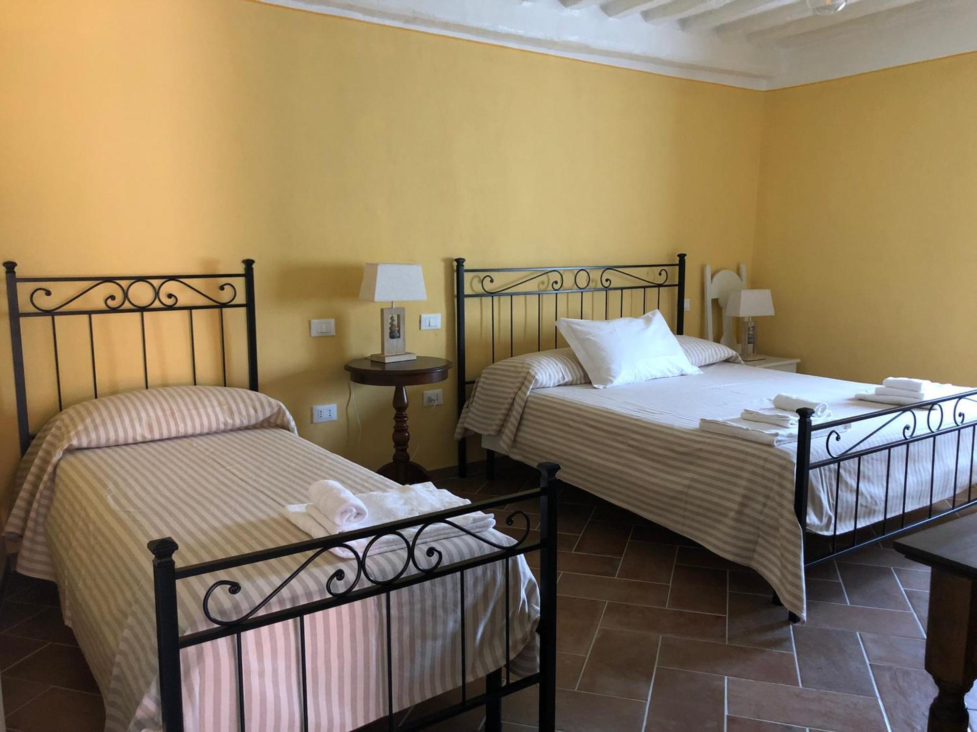Le Dame Del Borgo Apartment Sassetta Exterior photo