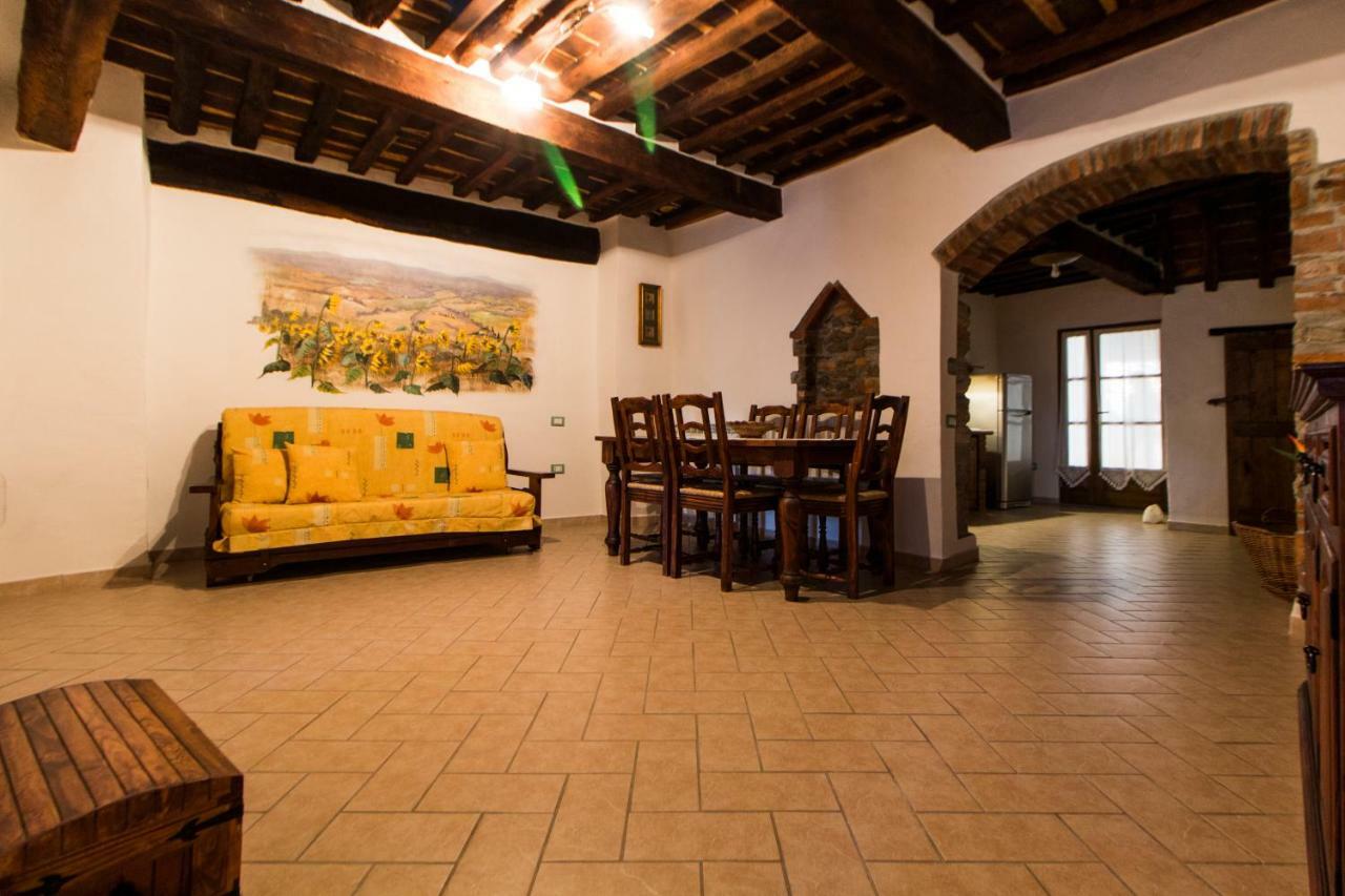 Le Dame Del Borgo Apartment Sassetta Exterior photo
