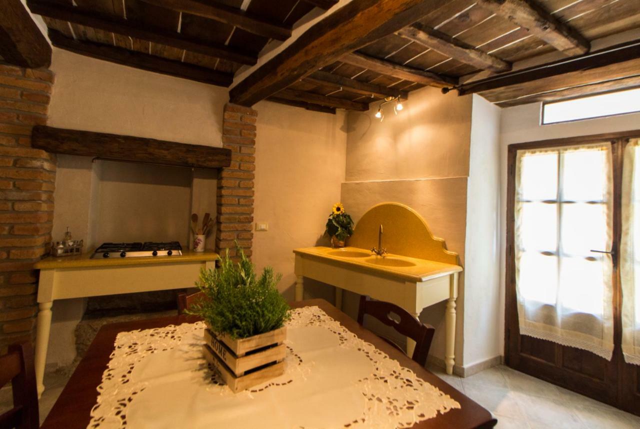 Le Dame Del Borgo Apartment Sassetta Exterior photo